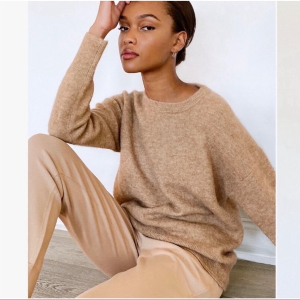 Aritzia The Group Babaton Thurlow oversized sweater